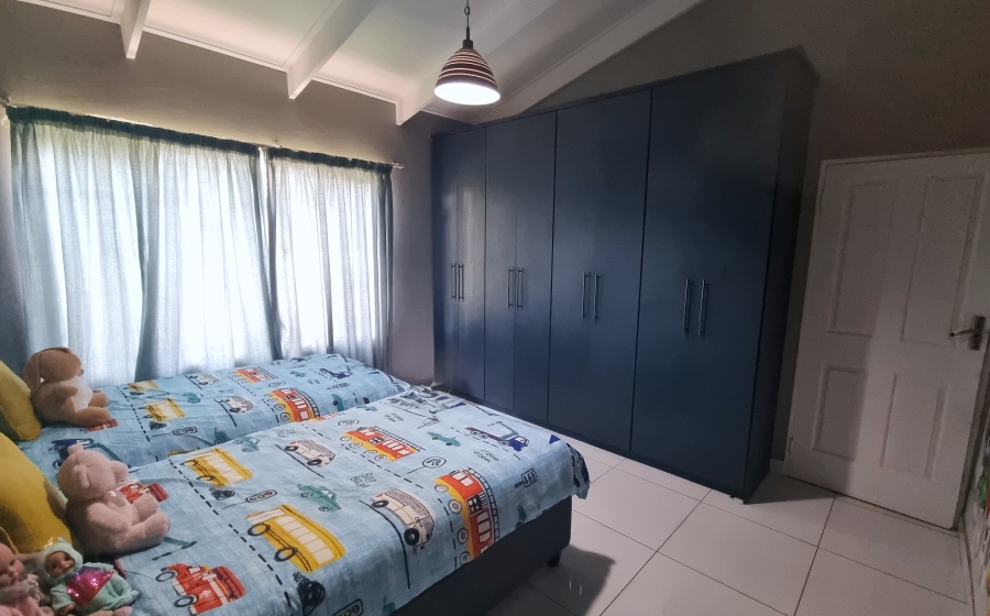 4 Bedroom Property for Sale in Waterval East North West